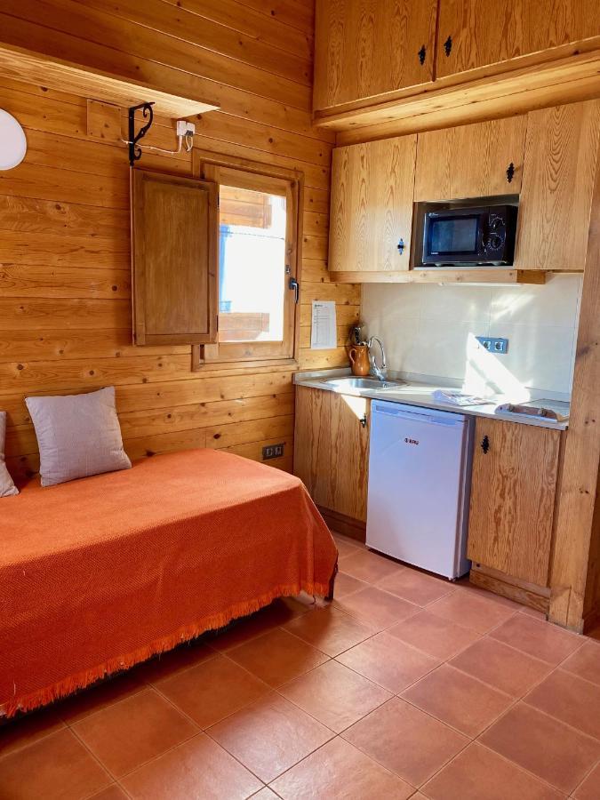 Campalans Hotel Rural Bungalows Mobilhomes Borredá Exteriör bild